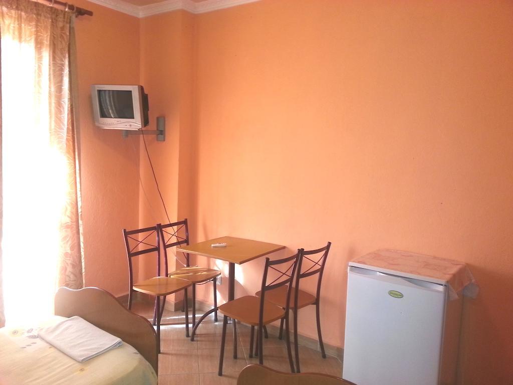 Hotel Palma Durrës Rom bilde
