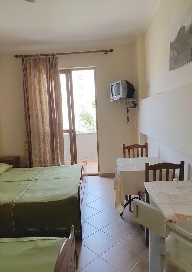 Hotel Palma Durrës Eksteriør bilde